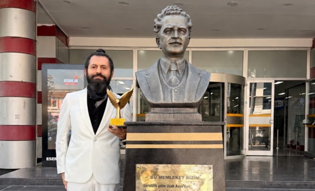 Akif Manaf Sağlık ve Barış Ödülü Nazım Hikmet Ran'a İthaf Edildi