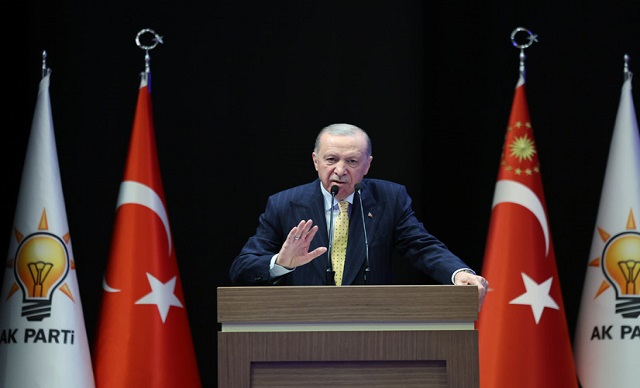 Erdoğan ''ayaklarını denk al denk almazsan denk getirmesini biz biliriz''