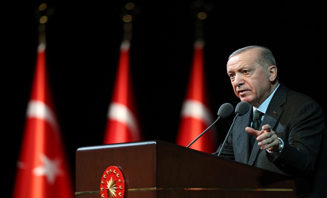 Erdoğan: Türk milleti adına karar verenlere kimse ayar veremez