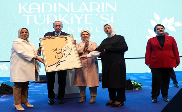 ''Kadınlar Buluşması'' Programına Katıldı