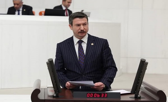 Konal ''Ben Şahsen Karşı Değilim''