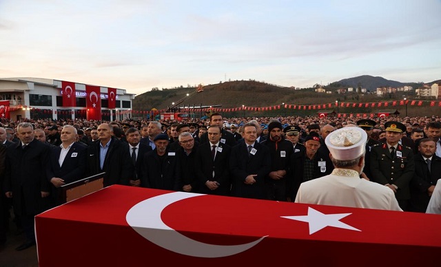 Şehit İsmail Ünal İçin Güce’de Cenaze Töreni