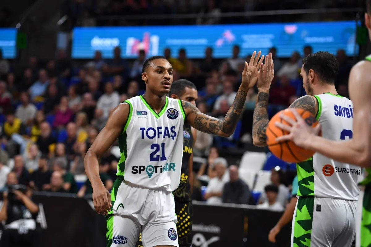 TOFAŞ, Şampiyonlar Ligi’nde Tenerife’ye 80-70 Kaybetti